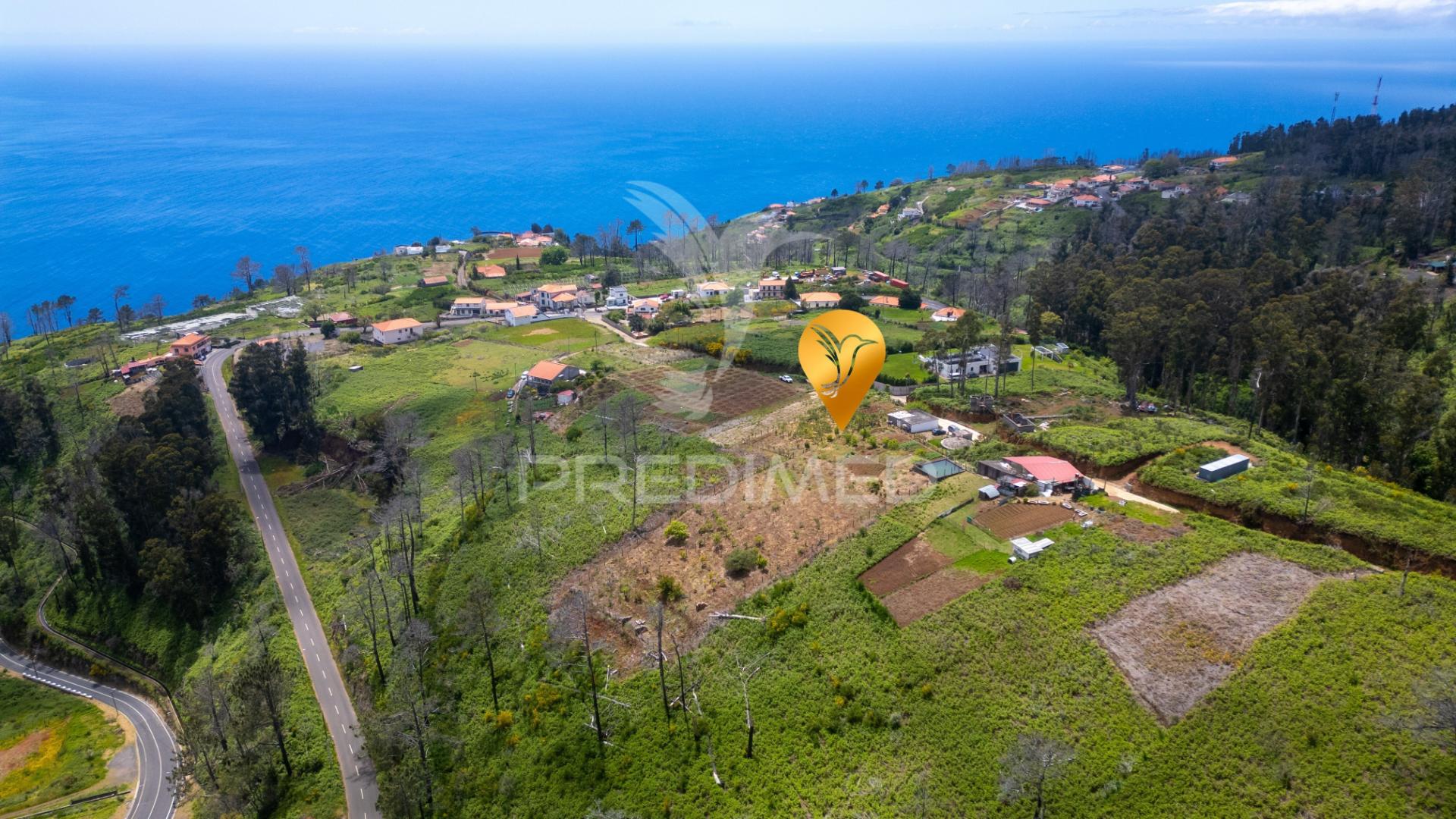 Terreno com excelente área e potencial de investimento
