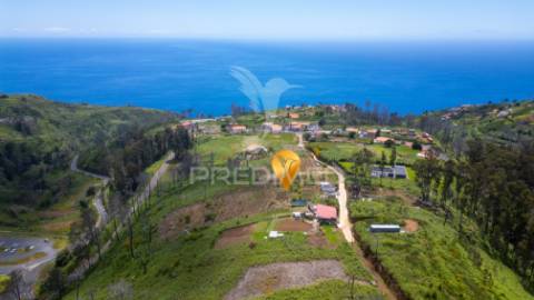 Terreno com excelente área e potencial de investimento