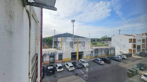 Apartamento t3 com garagem na zona centro de portalegre