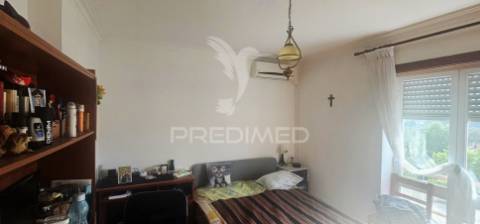 Apartamento t3 com garagem na zona centro de portalegre