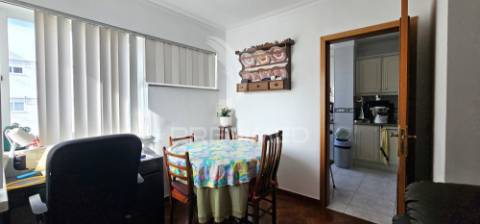 Apartamento t3 com garagem na zona centro de portalegre
