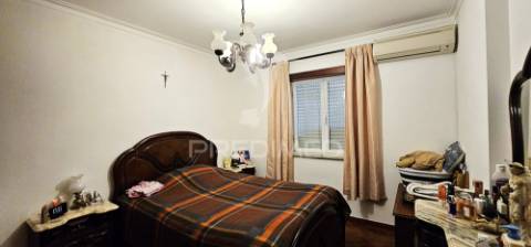 Apartamento t3 com garagem na zona centro de portalegre