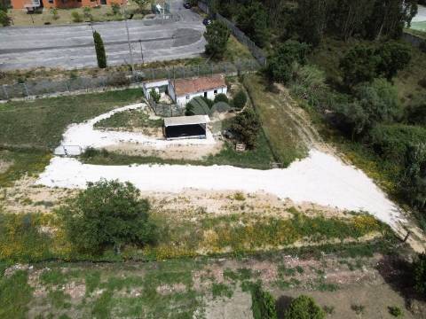 Moradia t2 para recuperar  - santarém