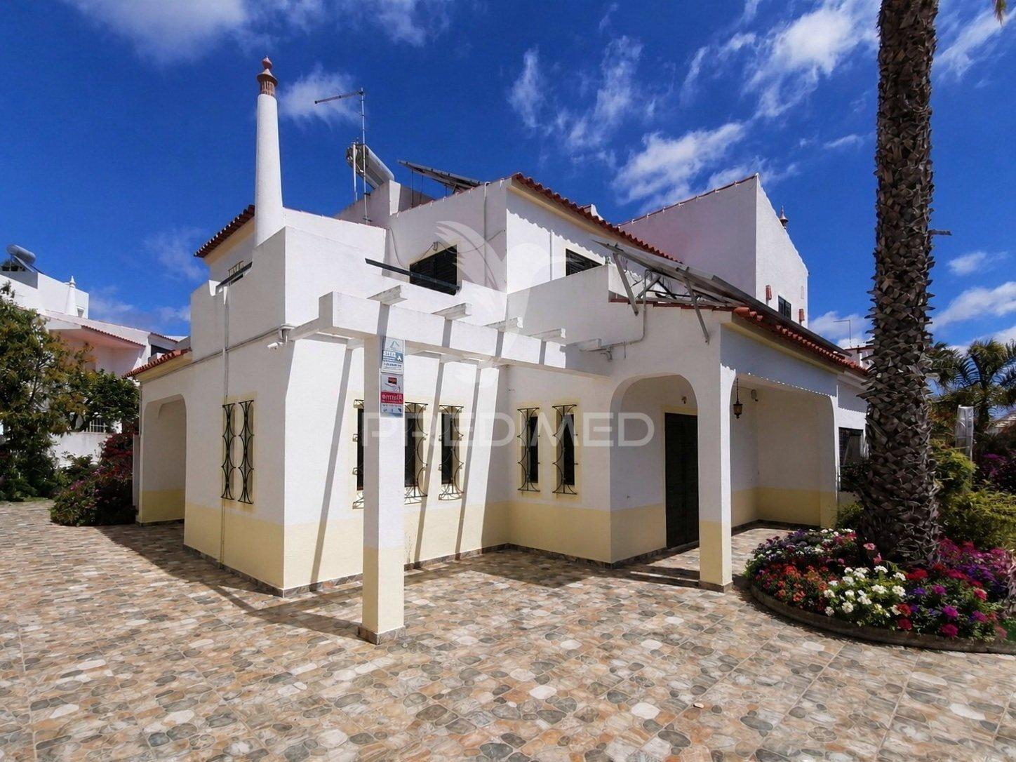 Moradia t3 | quintal e garagem em olhão