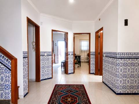 Moradia t3 | quintal e garagem em olhão