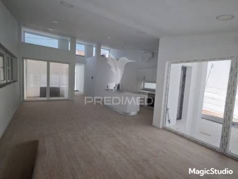 Moradia t3 térrea com piscina no alto do índio – sobreda
