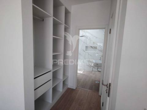 Moradia t3 térrea com piscina no alto do índio – sobreda