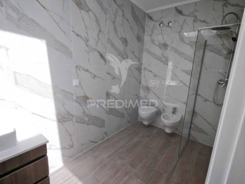 Moradia t3 térrea com piscina no alto do índio – sobreda