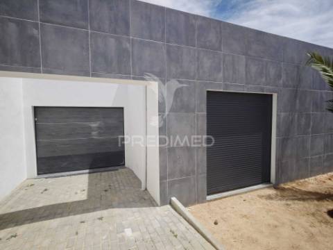 Moradia t3 térrea com piscina no alto do índio – sobreda
