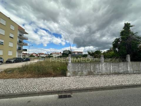 Terreno urbano para construção/entroncamento