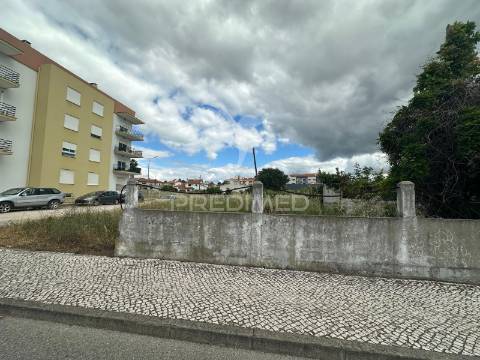 Terreno urbano para construção/entroncamento