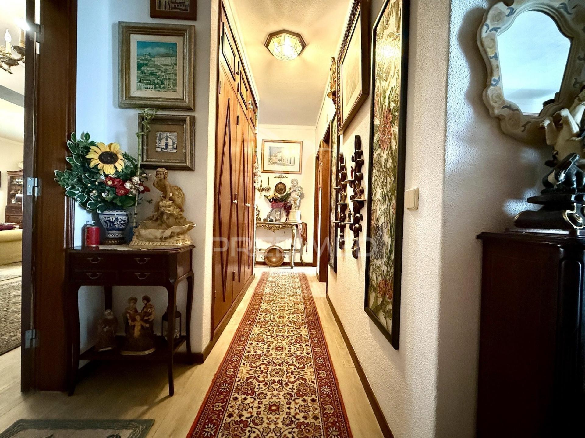 Apartamento t3 com garagem e excelentes varandas em fátima