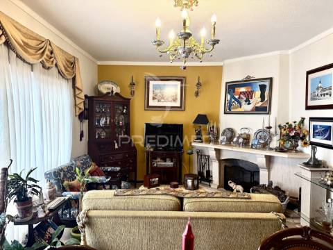 Apartamento t3 com garagem e excelentes varandas em fátima