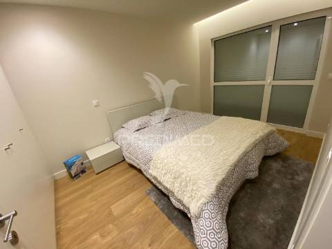 Apartamento t1 semi-novo no coração de braga – pronto a habitar