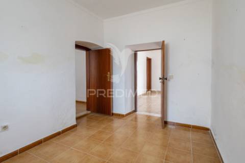 Moradia barro branco