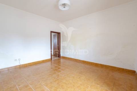 Moradia barro branco