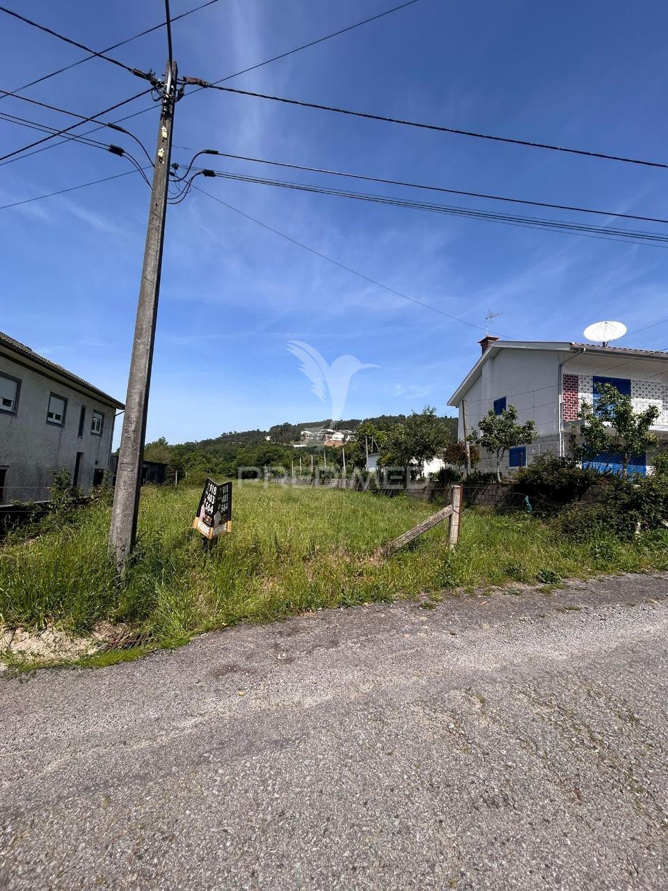 Terreno com 16 000 m2