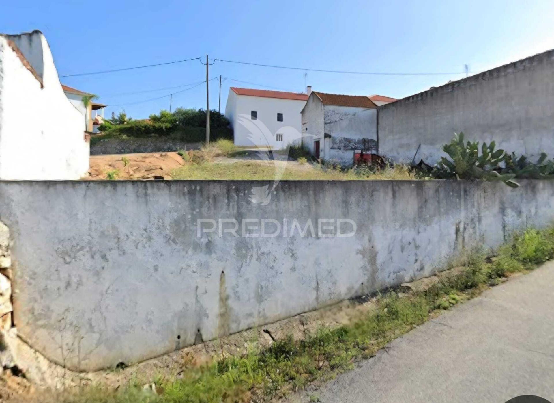 Lote de terreno com 324 m2