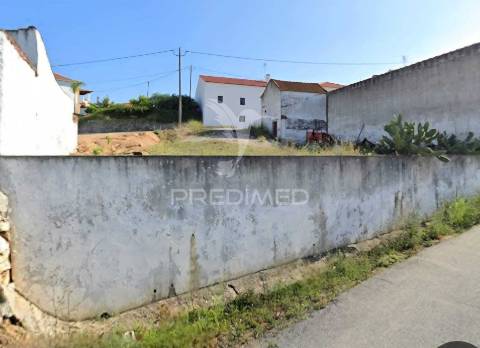 Lote de terreno com 324 m2