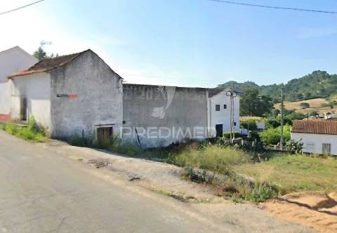 Lote de terreno com 324 m2