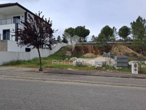 Lote de moradia