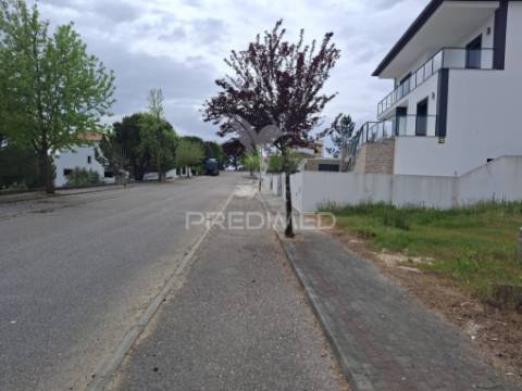 Lote de moradia