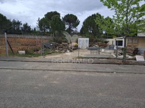 Lote de moradia