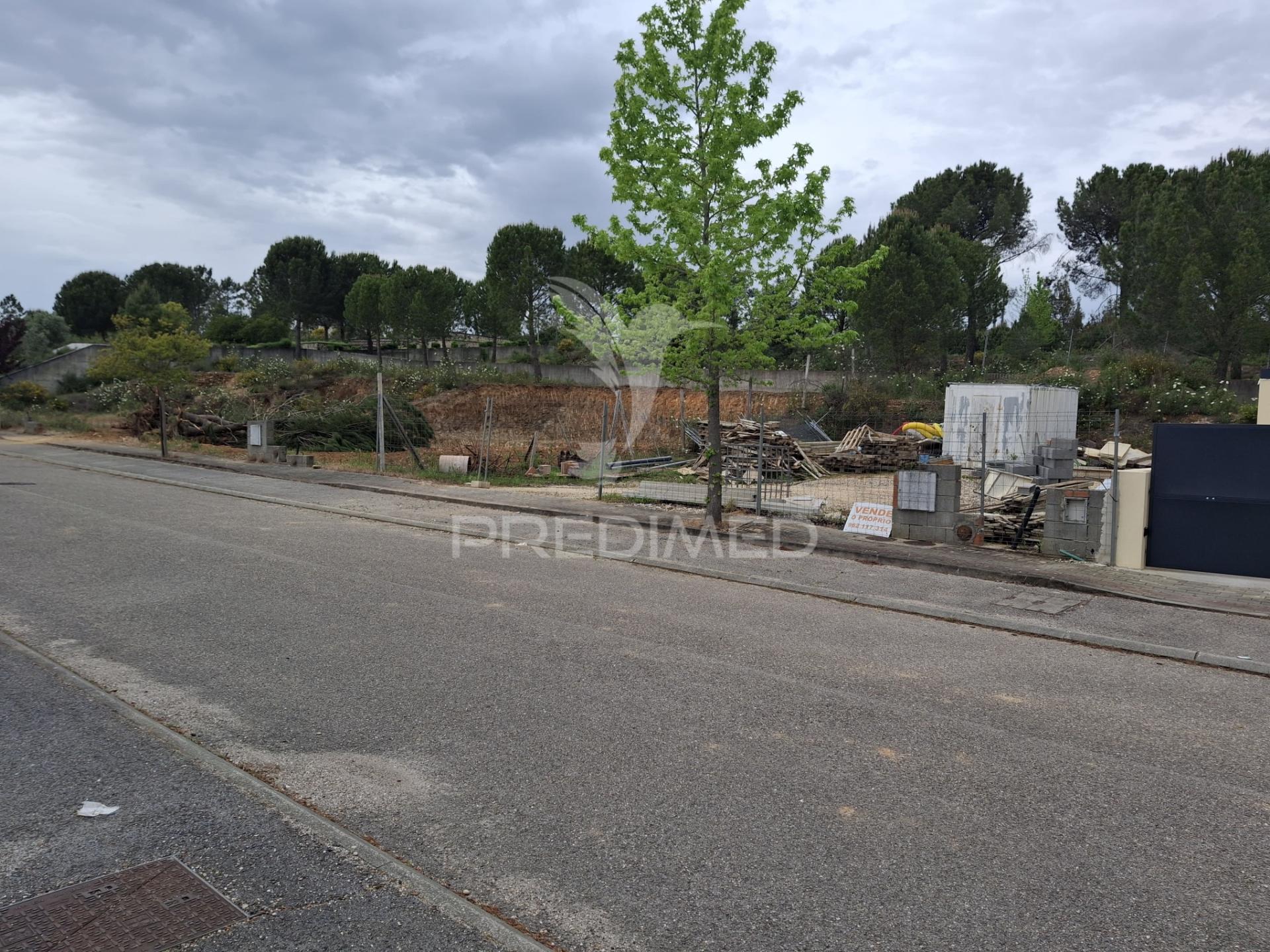 Lote de moradia