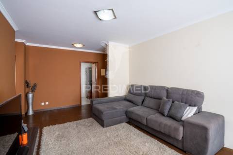 Apartamento t2 caniço