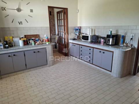 Moradia t3 com 3053 m2 em salvaterra de magos