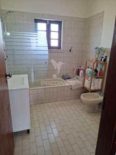 Moradia t3 com 3053 m2 em salvaterra de magos