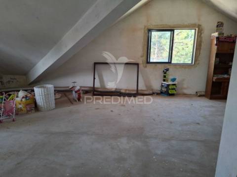 Moradia t3 com 3053 m2 em salvaterra de magos