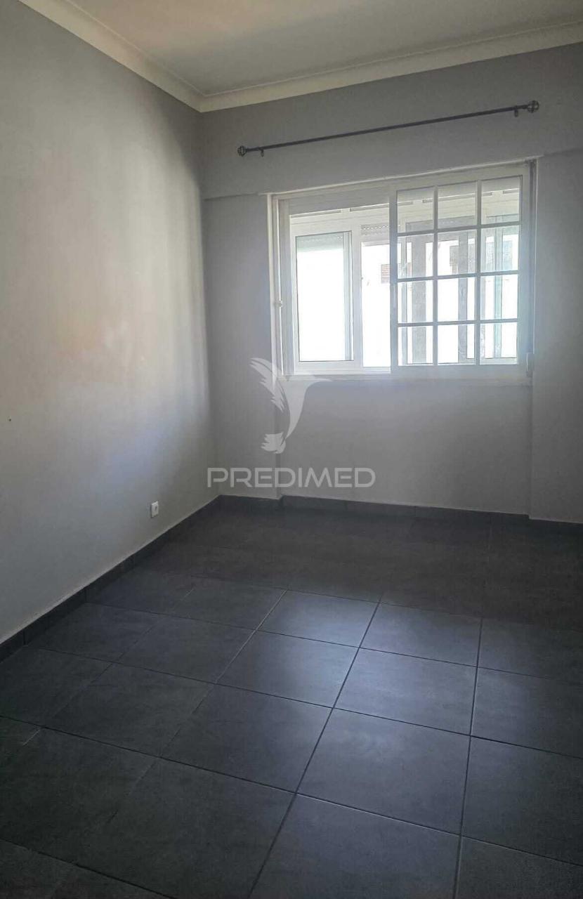 Apartamento t3 em arrentela