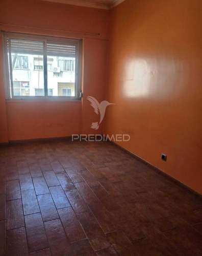 Apartamento t3 em arrentela