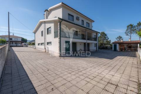 Moradia t5 côja arganil