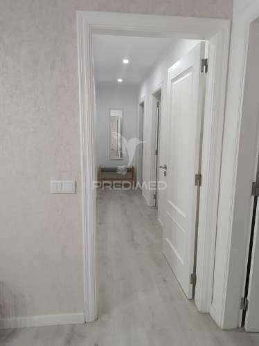 Apartamento t4 totalmente remodelado junto ao centro de saúde
