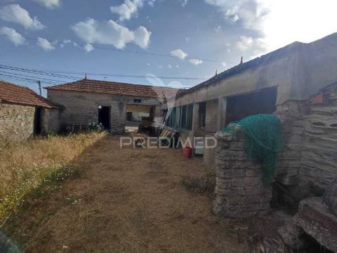 Moradia para reconstrução | terreno 1.550 m² | gafanha da nazaré | potencial construtivo