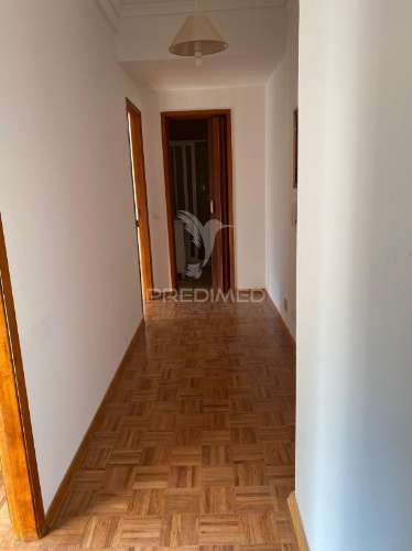 Apartamento t2 no centro de santarém | vista deslumbrante sobre o rio tejo