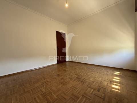 Apartamento t2 no centro de santarém | vista deslumbrante sobre o rio tejo