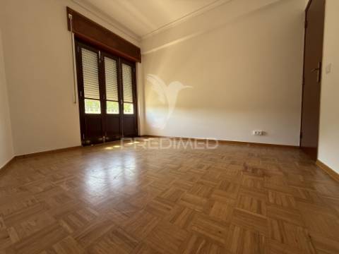 Apartamento t2 no centro de santarém | vista deslumbrante sobre o rio tejo