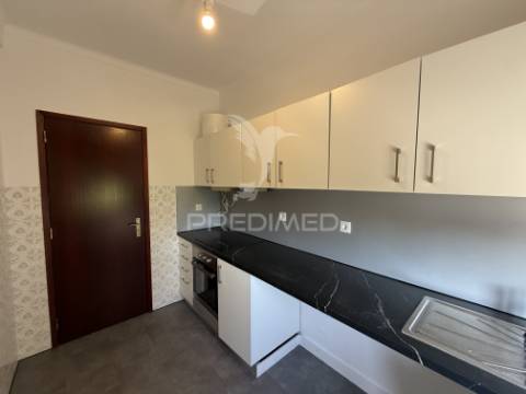 Apartamento t2 no centro de santarém | vista deslumbrante sobre o rio tejo