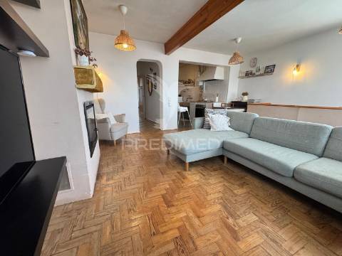 Moradia em banda t4 em abrantes | espaço, conforto e excelentes áreas