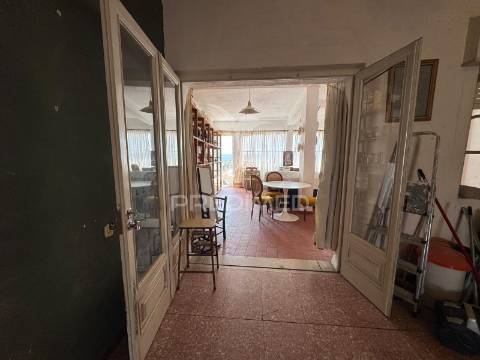 Moradia em banda t4 em abrantes | espaço, conforto e excelentes áreas