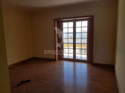 Moradia t5 restaurada a 3 km da praia de esmoriz