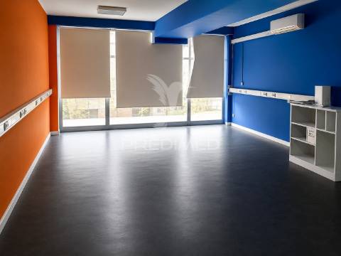 Loja com 72,5m² no centro do porto | bonfim