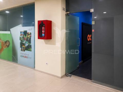 Loja com 72,5m² no centro do porto | bonfim