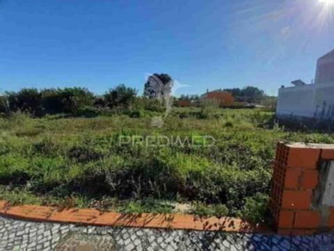 Lote urbano para moradia unifamiliar no centro de vagos