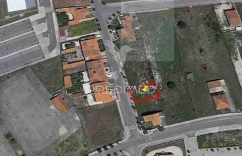 Lote urbano para moradia unifamiliar no centro de vagos