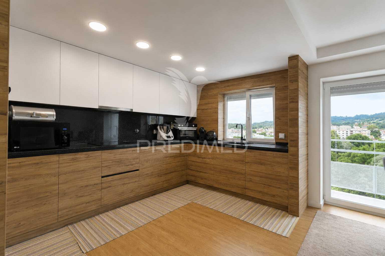 T3 duplex em vila verde- modernidade, conforto e funcionalidade com apenas 6 meses após a sua construção