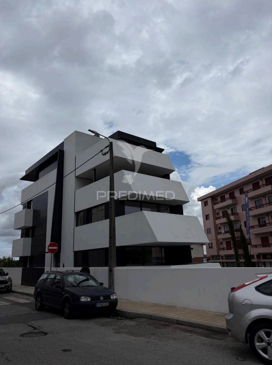 Vende-se t1 novo gondomar s.cosme